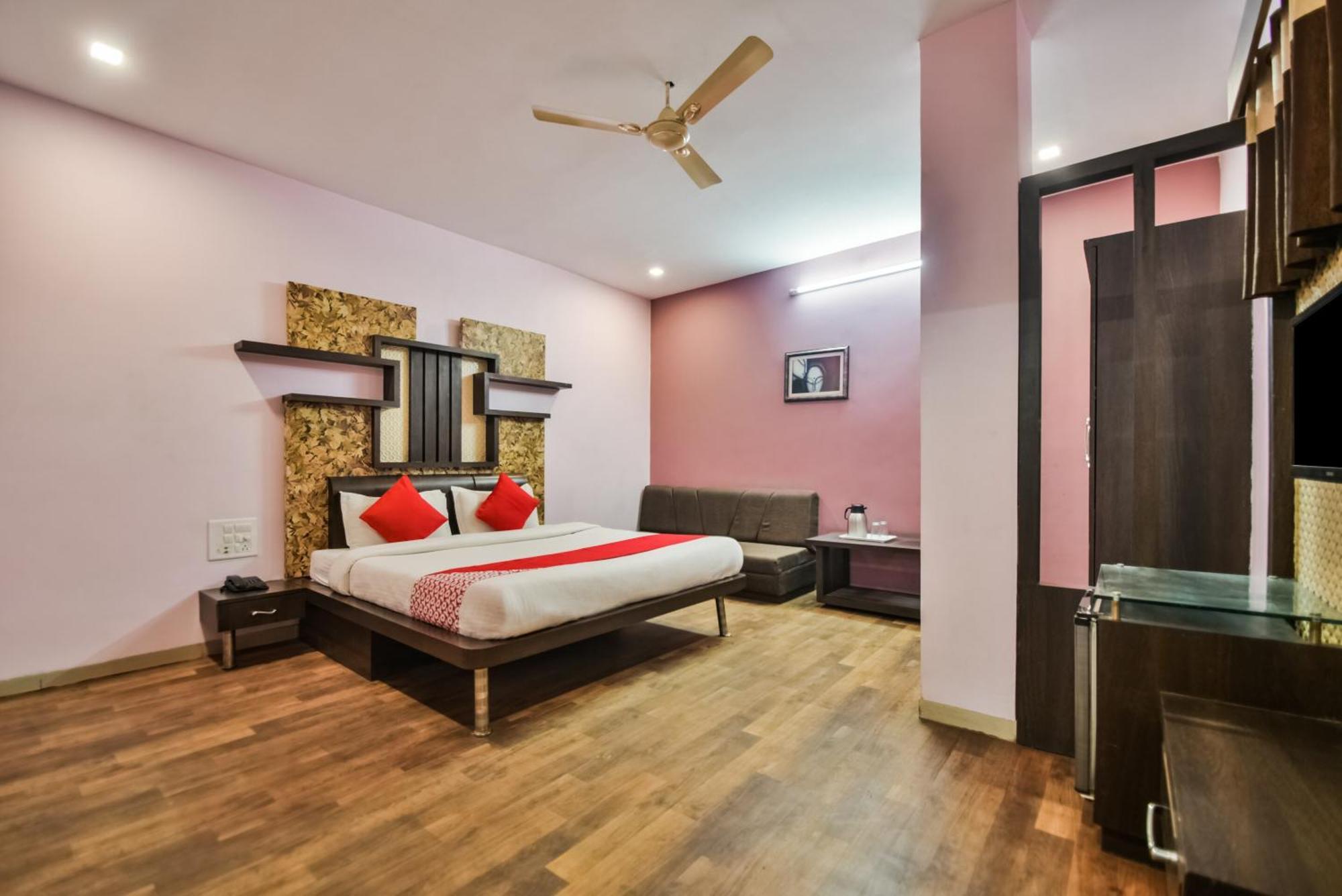 Hotel Ajanta Hamirgarh Buitenkant foto
