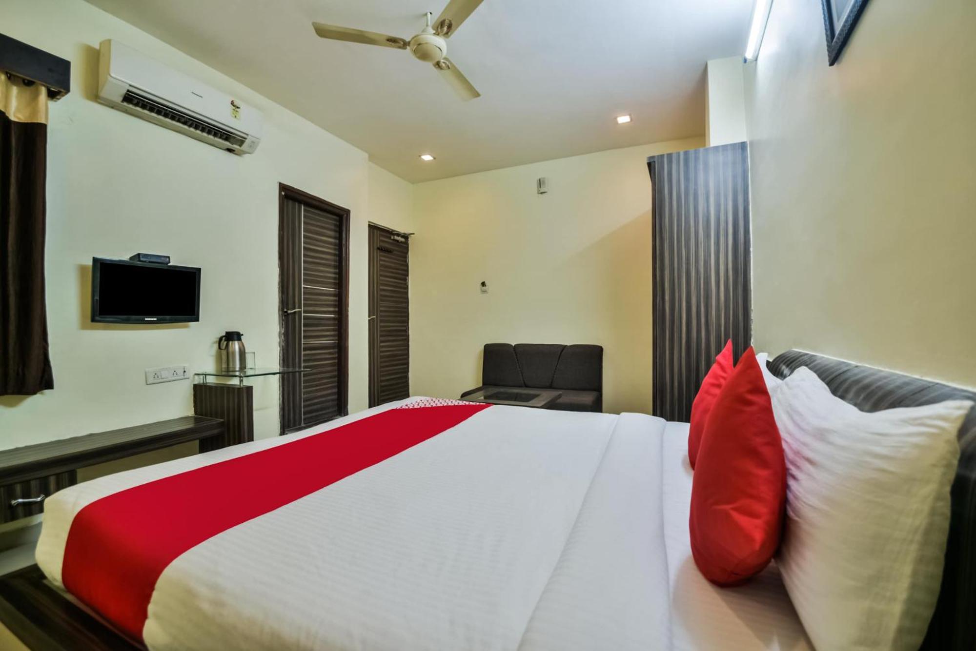 Hotel Ajanta Hamirgarh Buitenkant foto