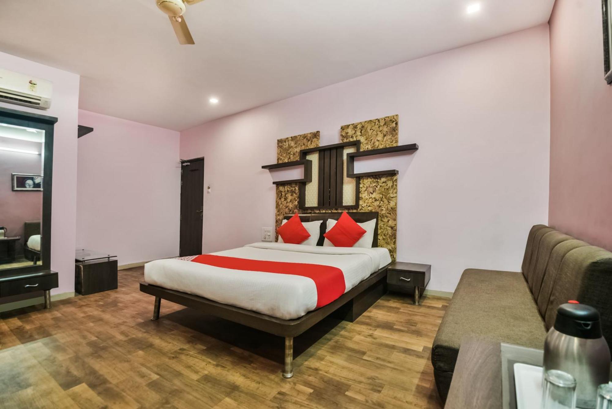 Hotel Ajanta Hamirgarh Buitenkant foto